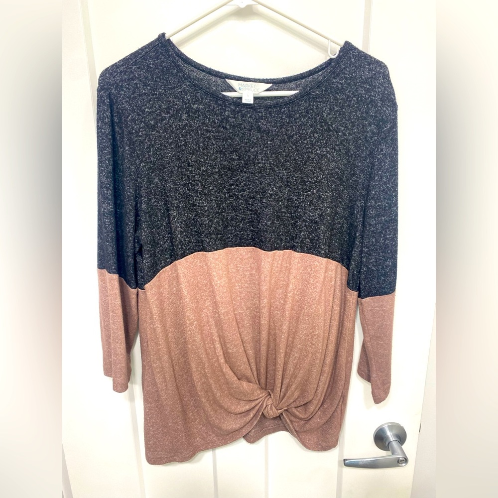 Women’s top two toned with tie knot